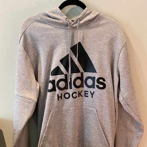 Men’s Adidas Hockey Sweatshirt Men’s Adidas Hockey Sweatshirt